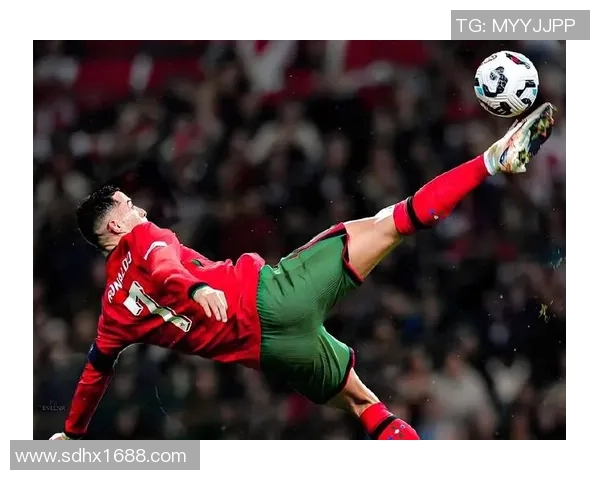 你最喜欢的足球明星是谁他的故事和成就让你印象深刻吗